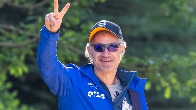 Palantir CEO Alex Karp celebrates 93% revenue growth as stock soars after blockbuster earnings: ‘For the first time people believe us’